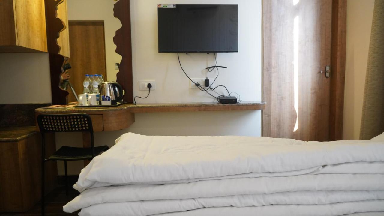 Hotel Rio Benaras 바라나시 외부 사진