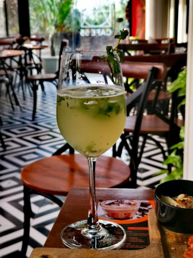 Hotel Rio Benaras 바라나시 외부 사진