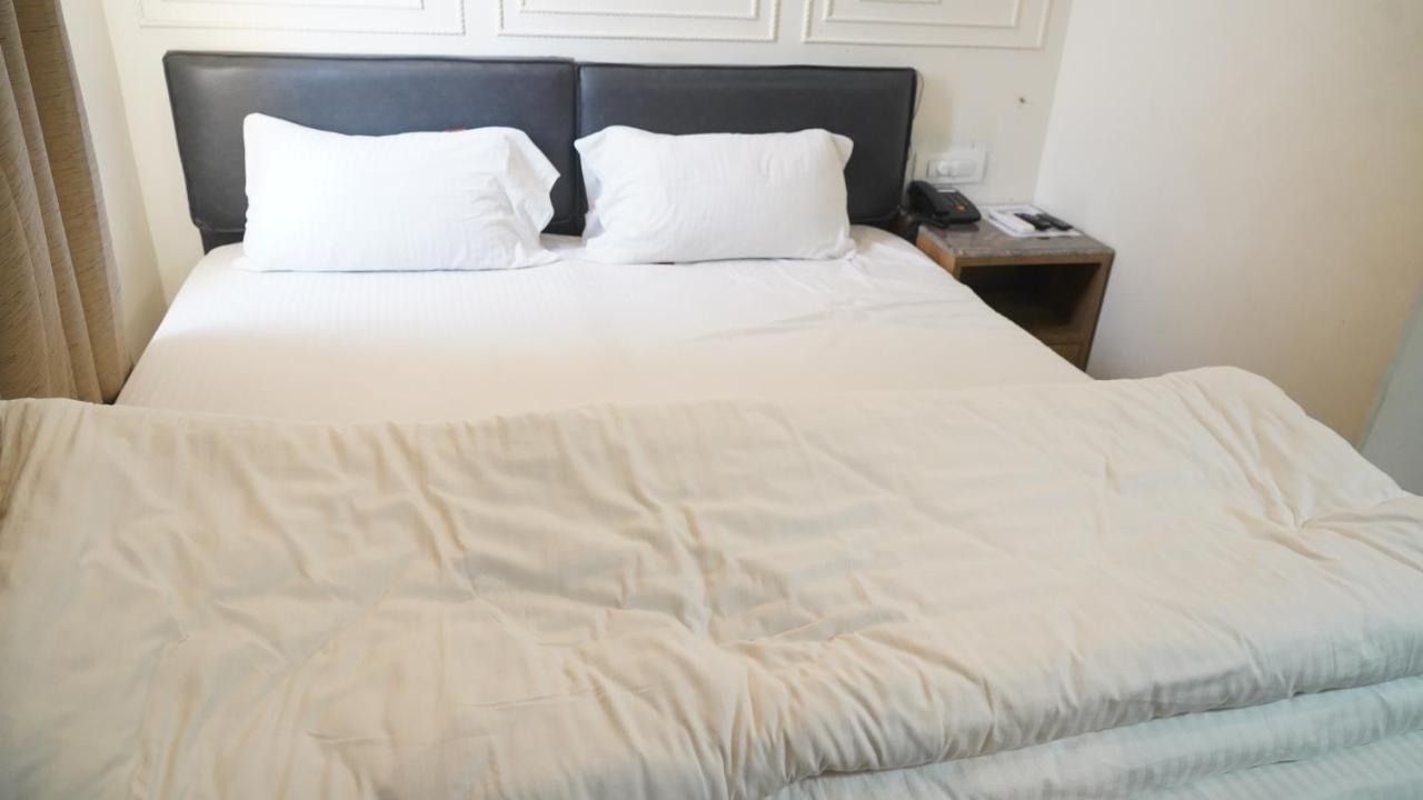 Hotel Rio Benaras 바라나시 외부 사진